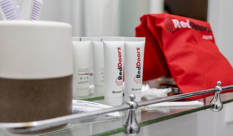 Standart Oda, Reddoorz @ Panglima Polim 2