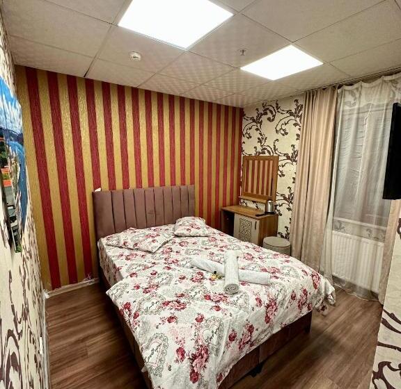 Standard-huone, Camelli̇a