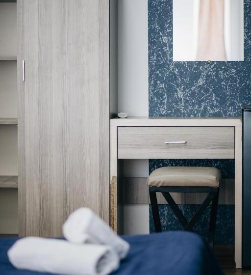 اتاق کلاسیک سه تخته, Nuryan Hotel Yerevan