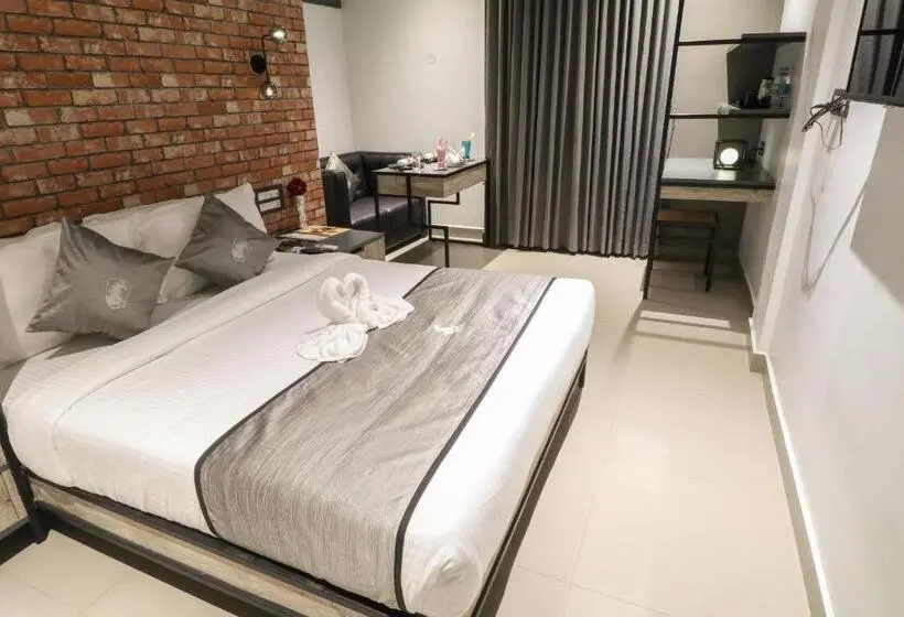 Premium Room City View, Super Townhouse Oak Mangalore