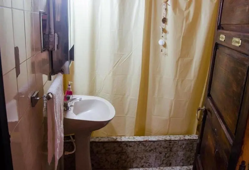 浴室共有スタンダード４人用ルーム, Aire De Barreal Hostel Andino