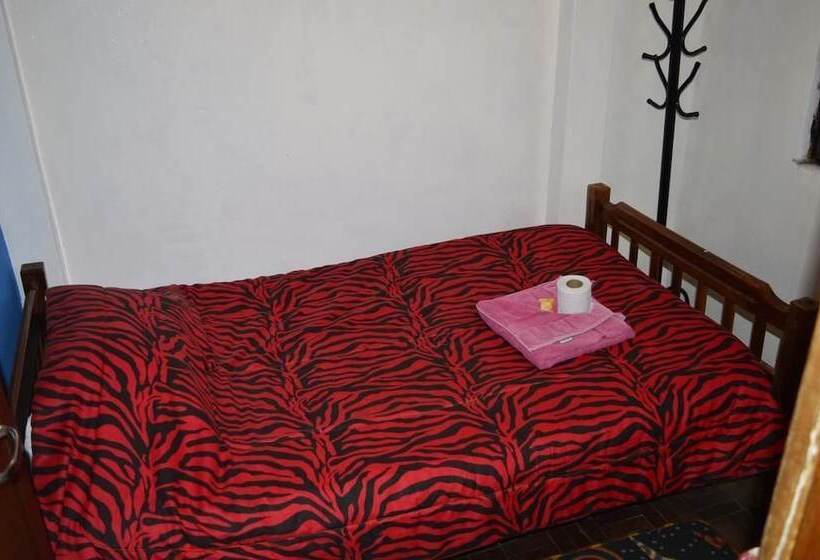 اتاق استاندارد یک تخته با سرویس بهداشتی مشترک, Hostal Florencia