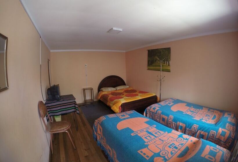 اتاق استاندارد سه تخته با سرویس بهداشتی مشترک, Hostal Florencia