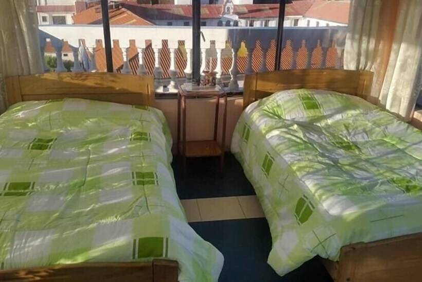 اتاق استاندارد با سرویس بهداشتی مشترک, Hostal Florencia