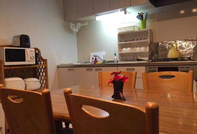 Yatak Paylaşımlı Oda, Niseko Hirafu Tsukushi