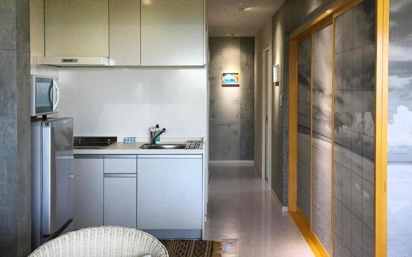 סוויטת דלוקס נוף לים, Sou東恩納