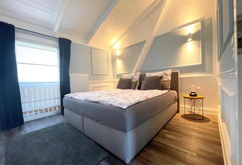 Люкс с Балконом, Rosenhof Lodge