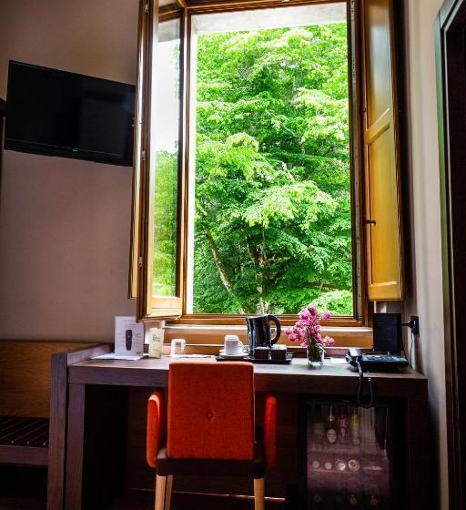 חדר סטנדרט, Elda