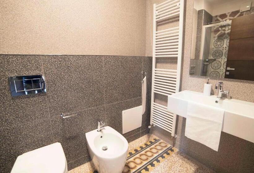 חדר סטנדרט, Elda