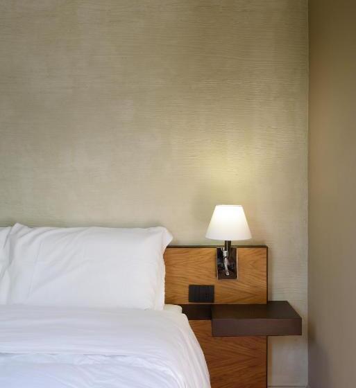 חדר סטנדרט, Elda