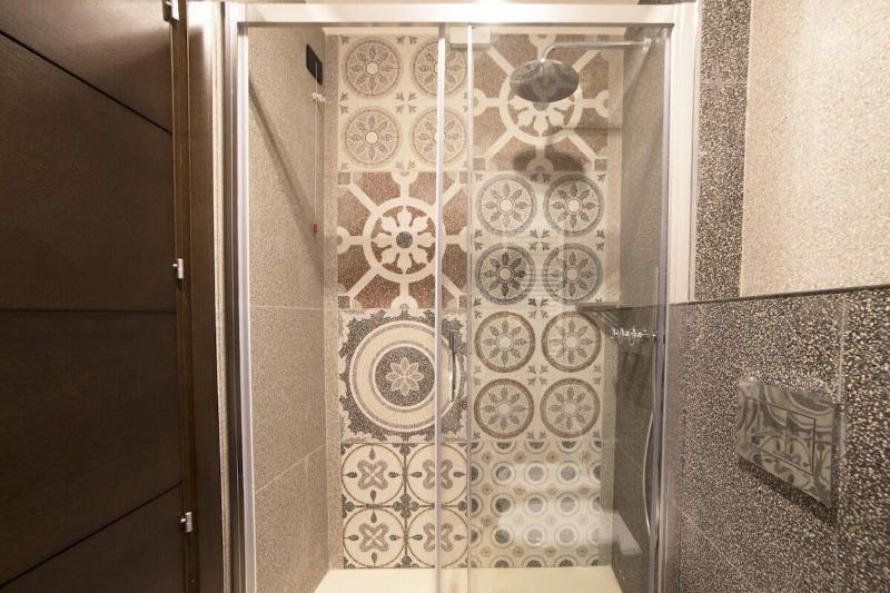 חדר סטנדרט יחיד, Elda