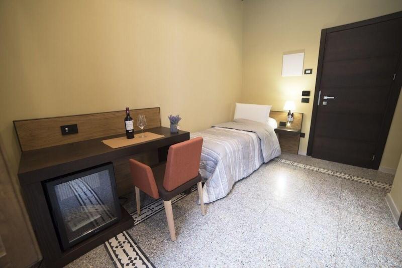 חדר סטנדרט יחיד, Elda