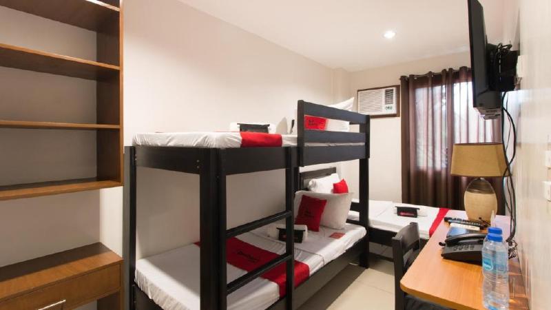 חדר סטנדרט לשלושה, Reddoorz Plus @ Diola Villamonte Bacolod
