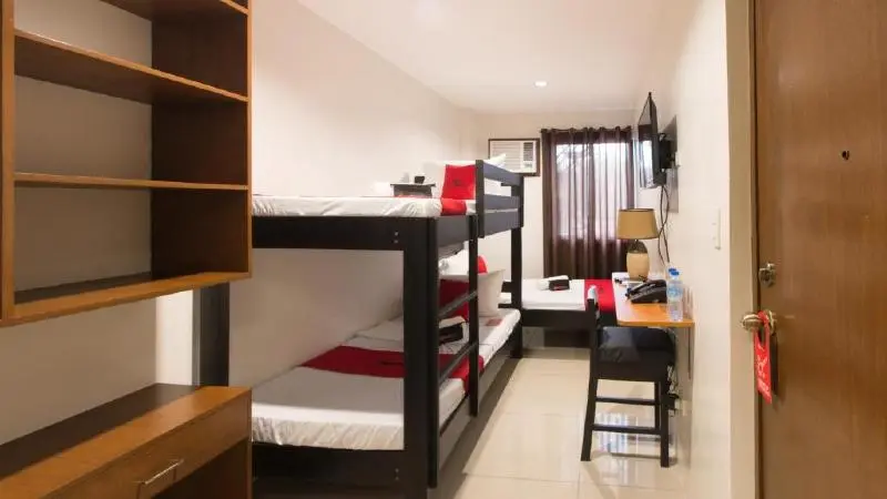 スタンダードトリプルルーム, Reddoorz Plus @ Diola Villamonte Bacolod