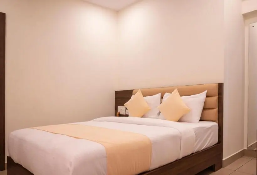 デラックスルーム, Sharda Residency