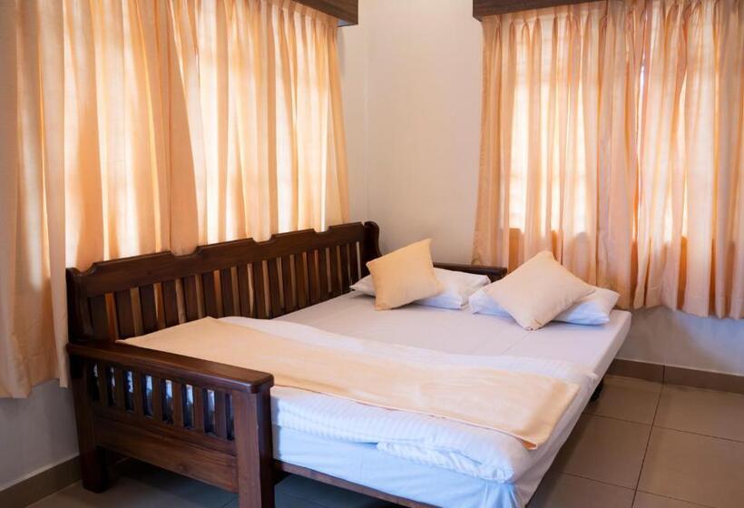 スイート, Sharda Residency