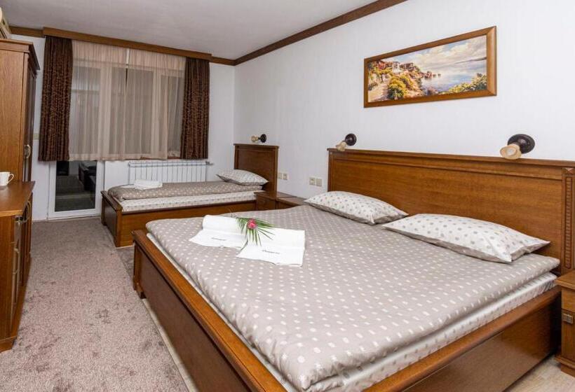 غرفة ديلوكس ثلاثية, Sunny Paradise Ll   Daniela Wellness And Spa