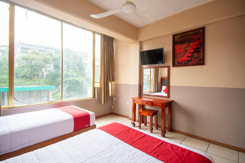 Номер Стандарт Трехместный, OYO Hotel Totonacapan, Papantla