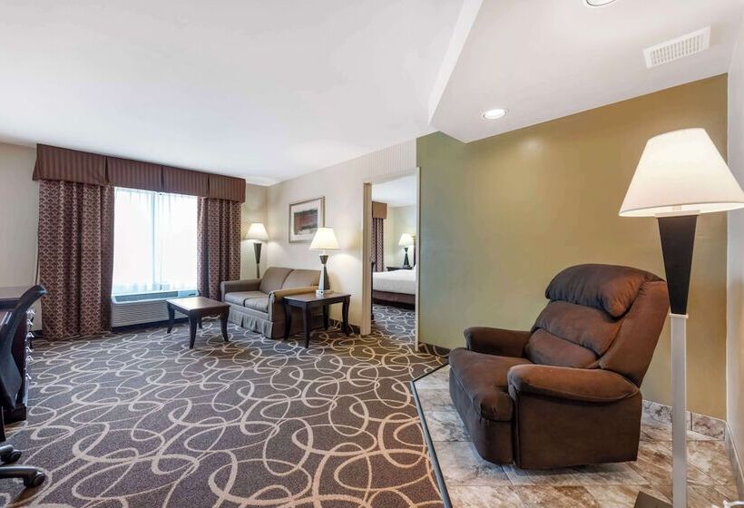 스위트, Best Western Plus Eau Claire Conference Center