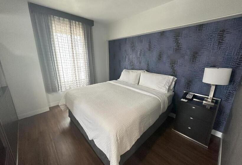 带大床的标准间, Holiday Inn Express   Dallas Downtown, An Ihg