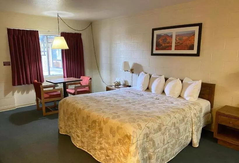اتاق لوکس با تخت بزرگ, Orland Inn