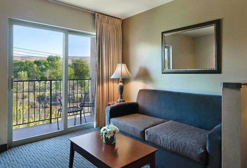 スイート, Oxford Suites Yakima
