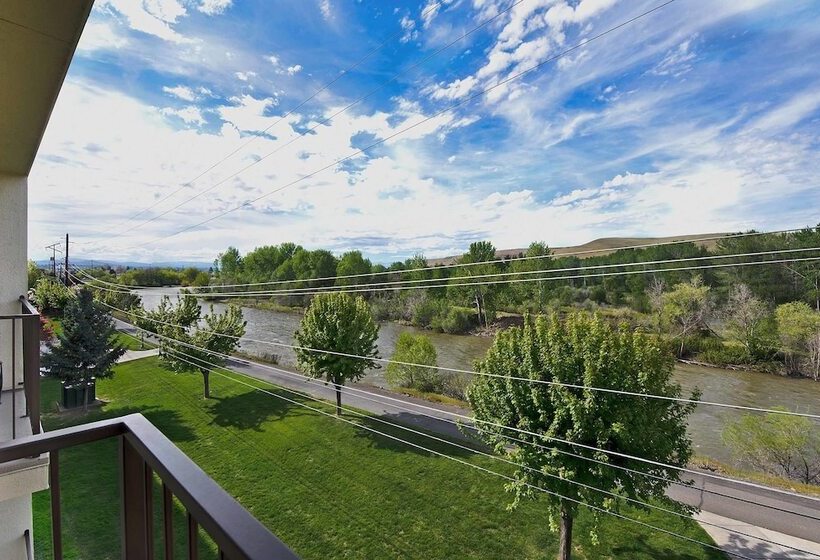 جناح سرير ملكى, Oxford Suites Yakima