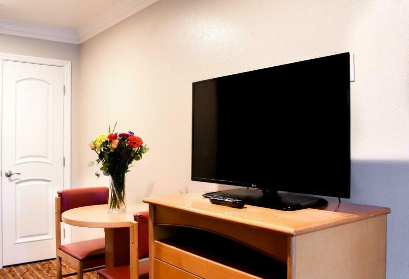 Номер Стандарт, Padre Oaks