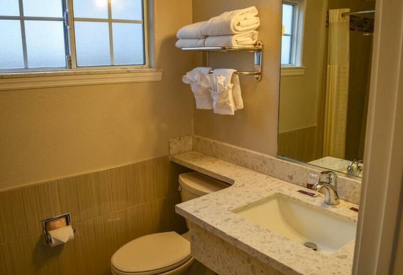 Номер Стандарт, Padre Oaks