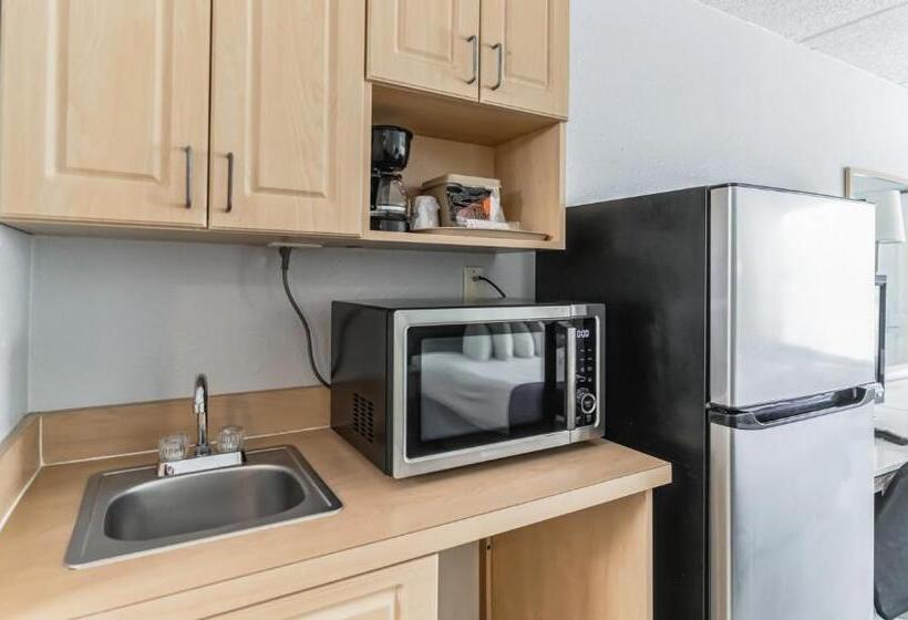 Стандартный Номер Кровать Кинг, Home 1 Suites Extended Stay   Kissimmee