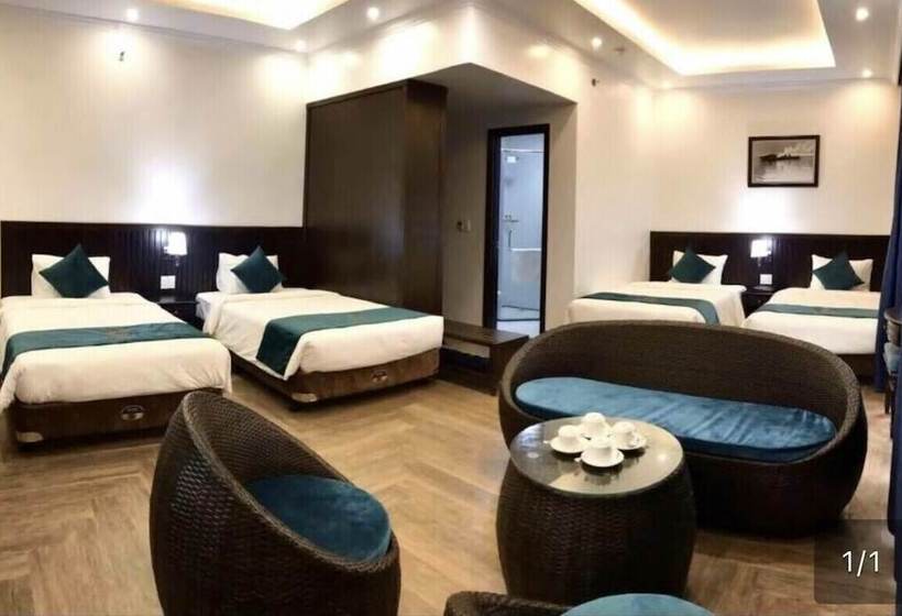 اتاق لوکس خانوادگی, La Stella