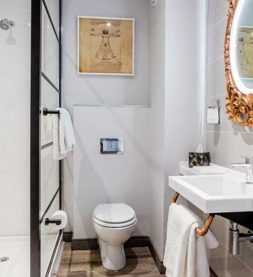 غرفة قياسية, Perte At Montecasino