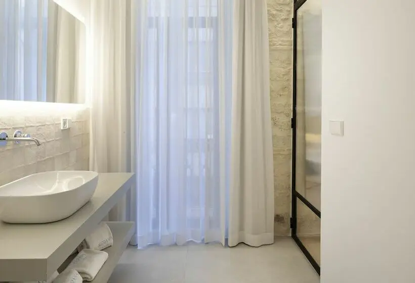 اتاق استاندارد, Serawa Alicante