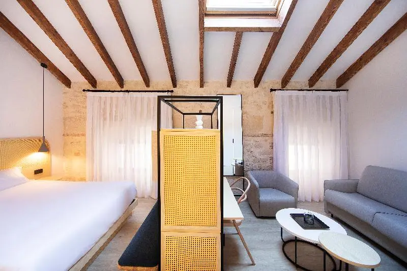 Suite with Terrace, Serawa Alicante