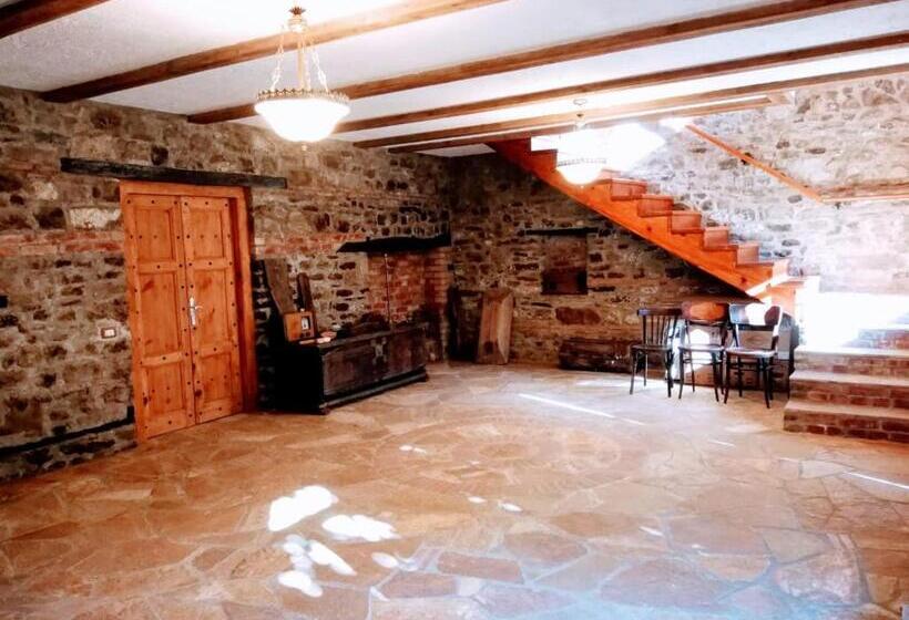 침실 2개 주택, Castlehouse