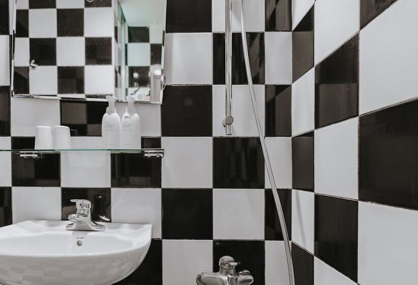 اتاق استاندارد, Mountain Traveler Inn