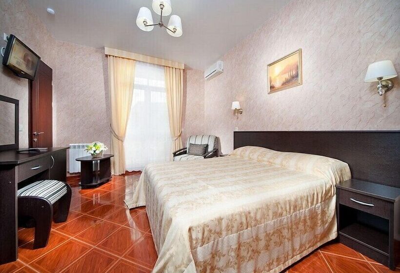 اتاق استاندارد سه نفره, Konstantinopol