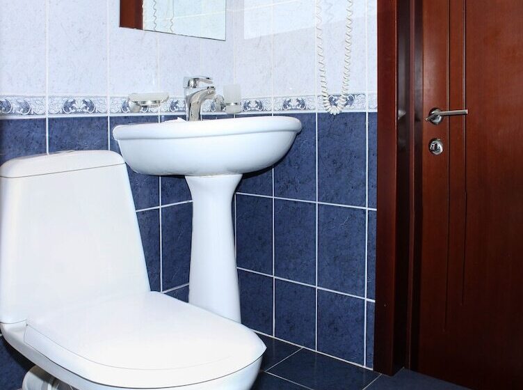 اتاق استاندارد چهار تخته, Konstantinopol