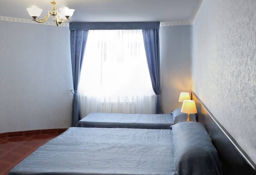 اتاق استاندارد چهار تخته, Konstantinopol