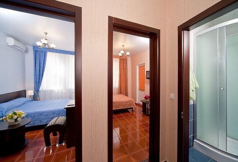 اتاق خانوادگی, Konstantinopol