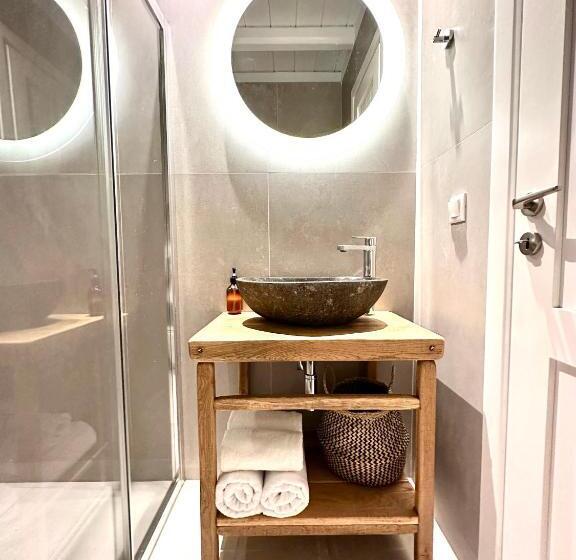 סוויטת ג'וניור עם מרפסת, Sofos Suites Mykonos