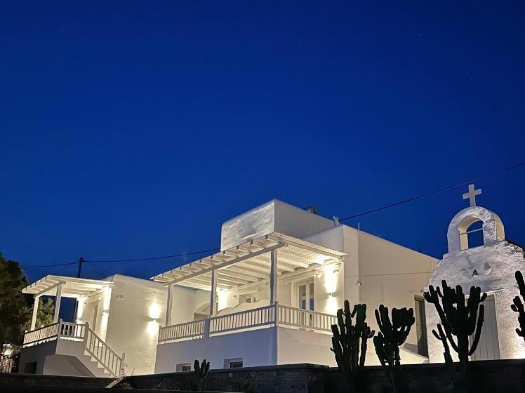 סוויטת ג'וניור עם מרפסת, Sofos Suites Mykonos