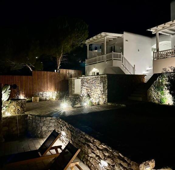 מיטת קינג בסוויטה, Sofos Suites Mykonos