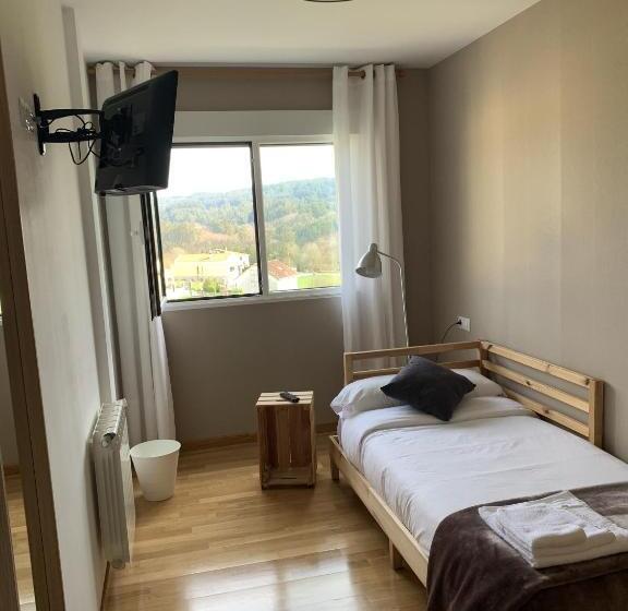 基本房间共用浴室, Pension 23 Vinte E Tres