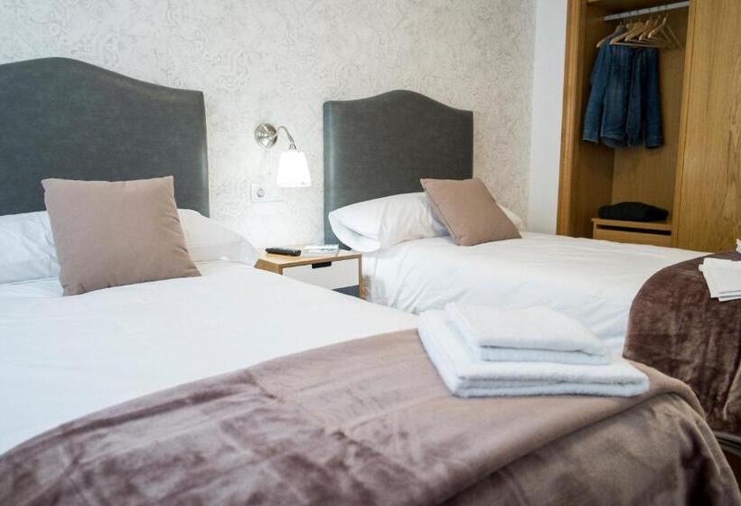 Standard room with outdoor bath, Pension 23 Vinte E Tres