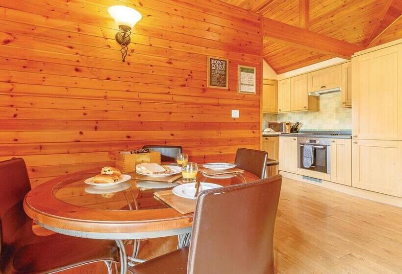 Классический Номер, Tilford Woods Lodge Retreat