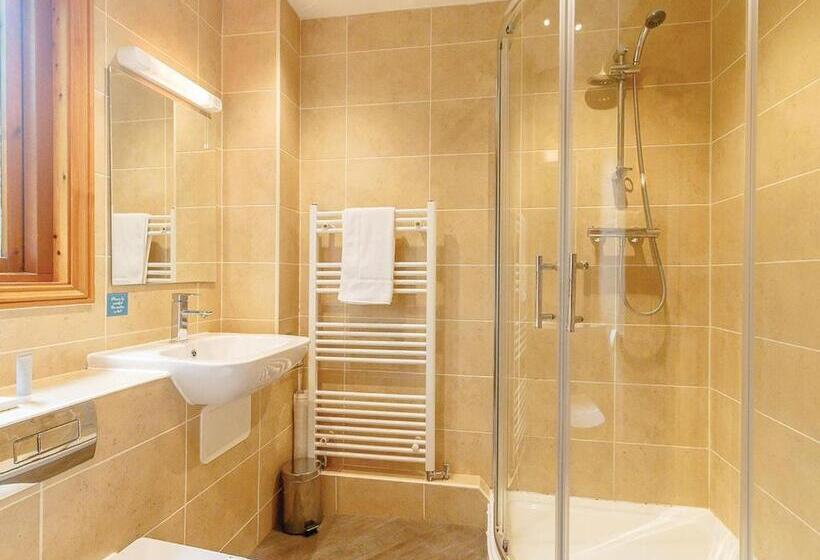 Номер Стандарт, Tilford Woods Lodge Retreat