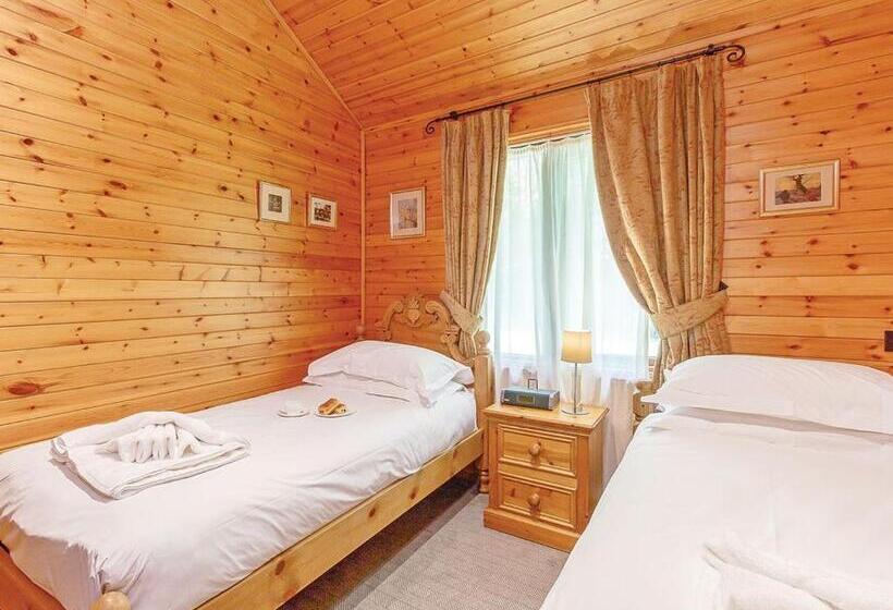 Номер Стандарт, Tilford Woods Lodge Retreat
