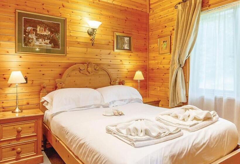 Номер Стандарт, Tilford Woods Lodge Retreat