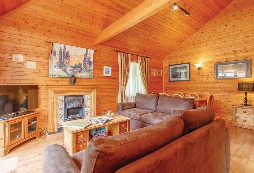 Номер Стандарт, Tilford Woods Lodge Retreat